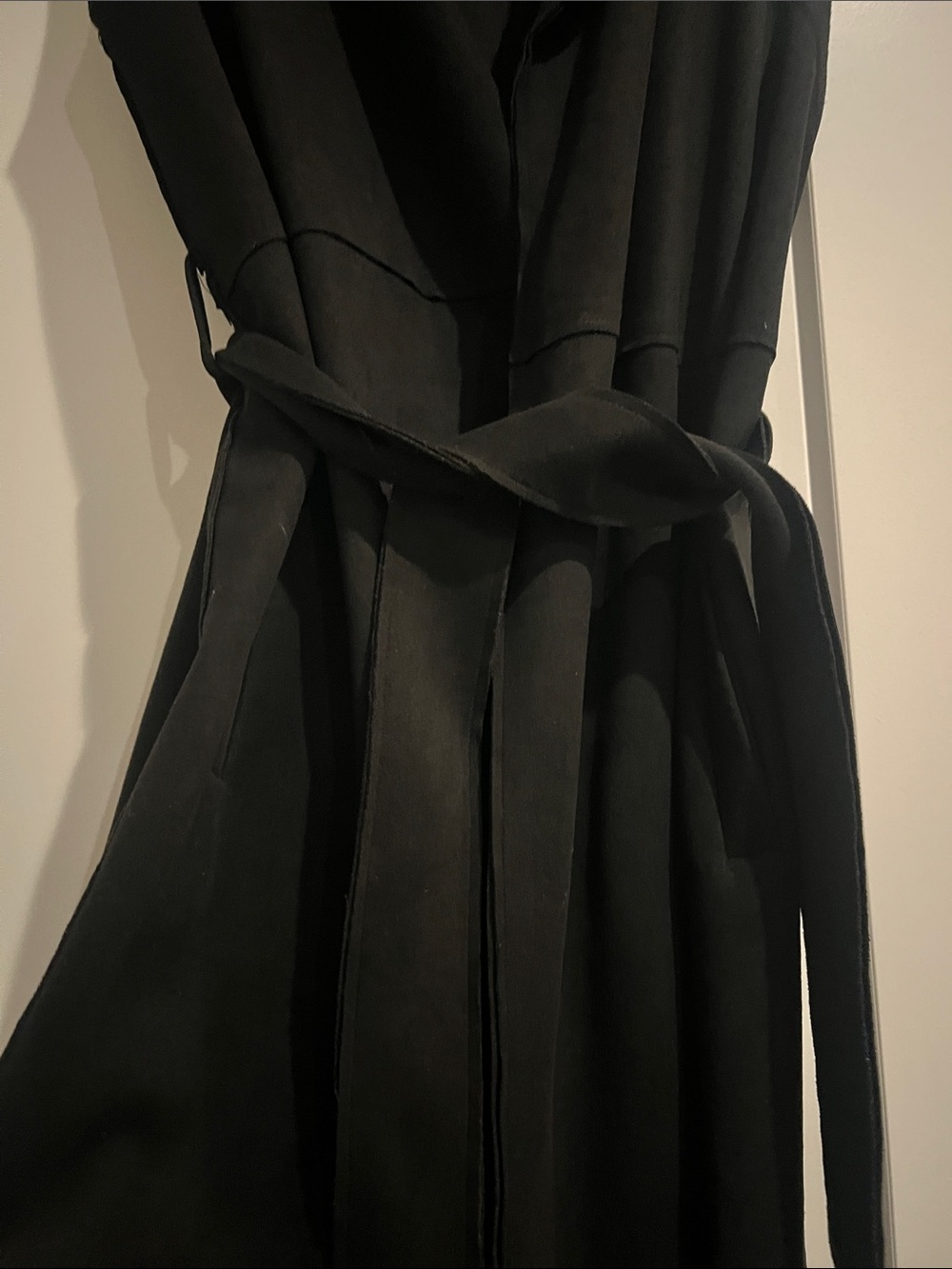 Sleeveless Black Belted Trench Vest - Picture 2 of 5